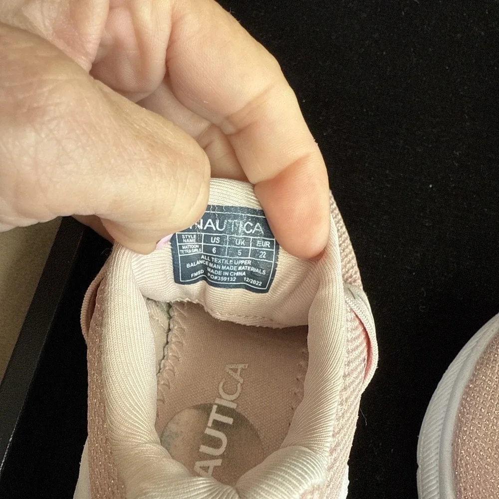 Nautical Girl Size 6, Slip On Pink And Gold Mesh‎ Tennis Shoes 4702